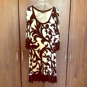 M Beautiful black & creme Swirl dress, Karen Kane